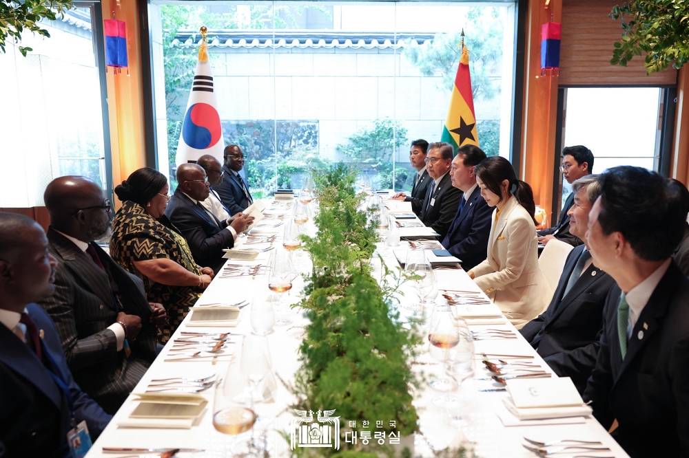 윤석열 대통령 부부, 유엔총회 계기 가나 대통령 부부와 정상 오찬 개최